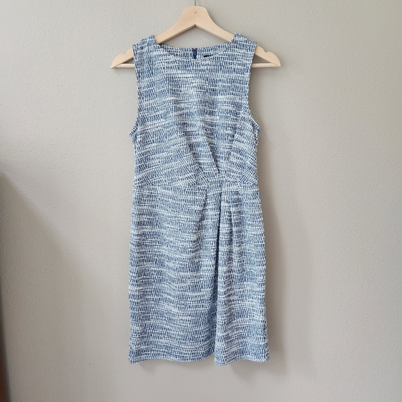 Banana Republic | Petite Sleeveless Tweed Seath Dress - Picture 1 of 8